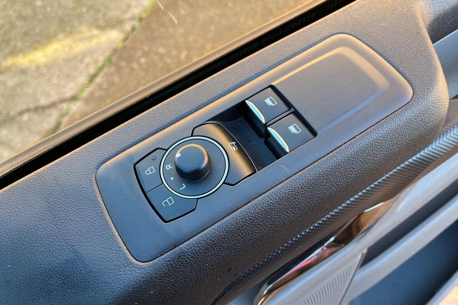 Used Ford TRANSIT CUSTOM 26