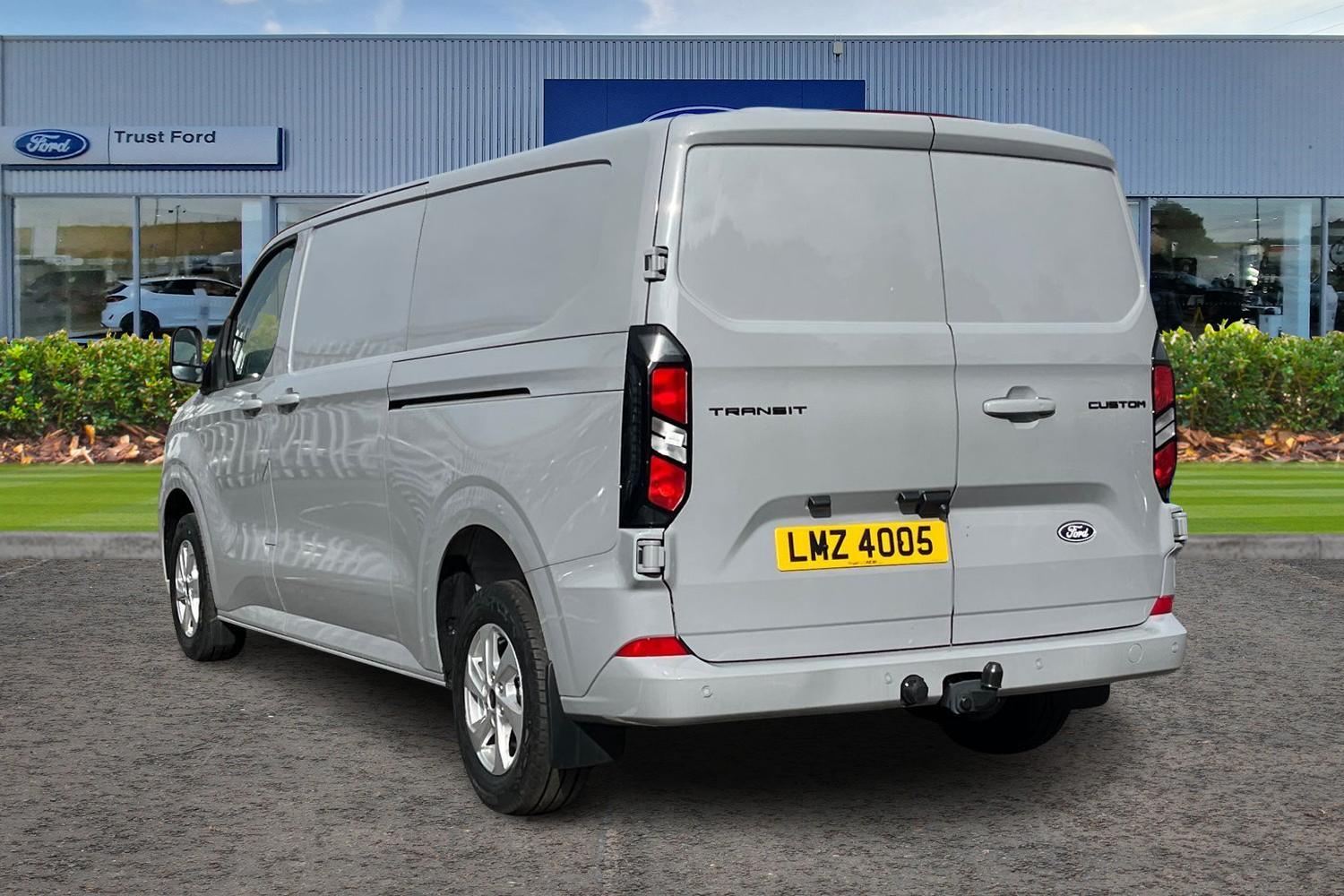 Ford TRANSIT CUSTOM Photo 1