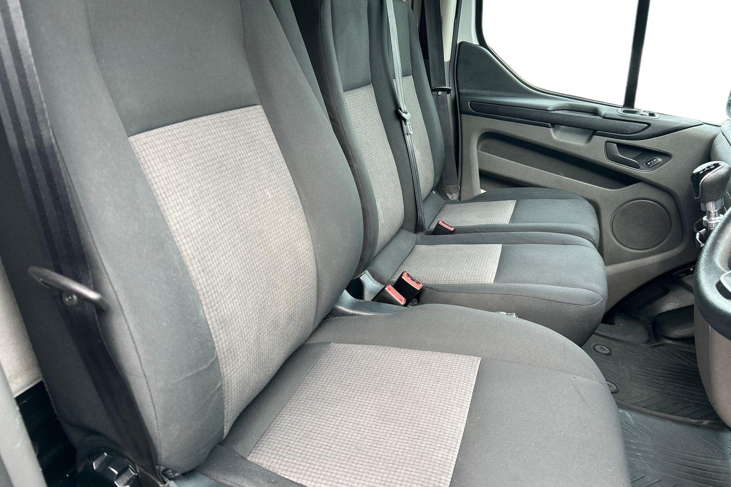 Ford TRANSIT CUSTOM Photo 11