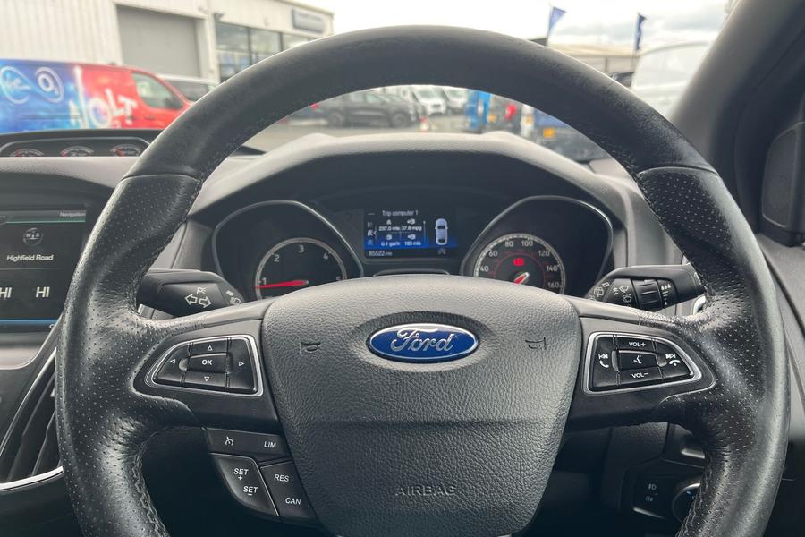 Ford FOCUS Photo autoimg-9ef5b696ed6d4a188130a540f83dd205735f5f72.jpg