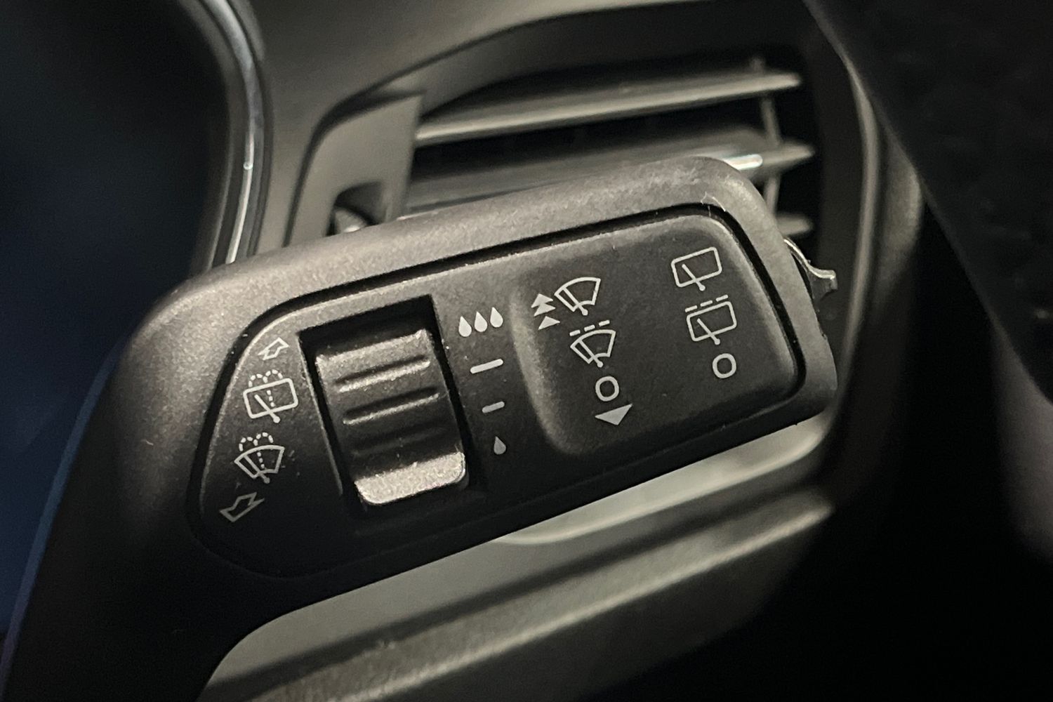 Ford FOCUS Photo 14