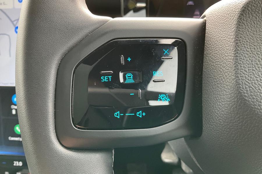 Ford Explorer Photo autoimg-9ef75ff56cad49c915d9c1974f5ec69e8f187a36.jpg