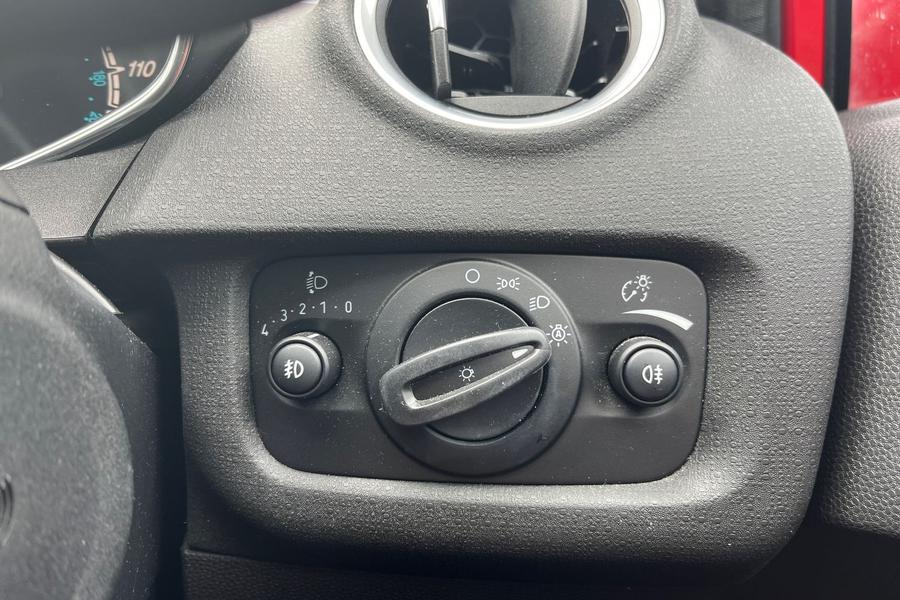 Ford FIESTA Photo autoimg-9ef7a39194d87d4f892e859be227d70613b4438e.jpg