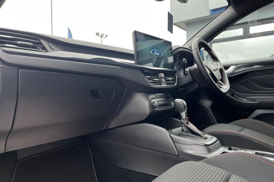 Ford FOCUS Photo autoimg-9ef8c43ea7fdeac2bf64a79ca5f20be079805b81.jpg