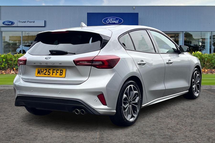 Ford Focus Photo autoimg-9ef90201f07e580feb9ee6d619eada1f7ed88167.jpg