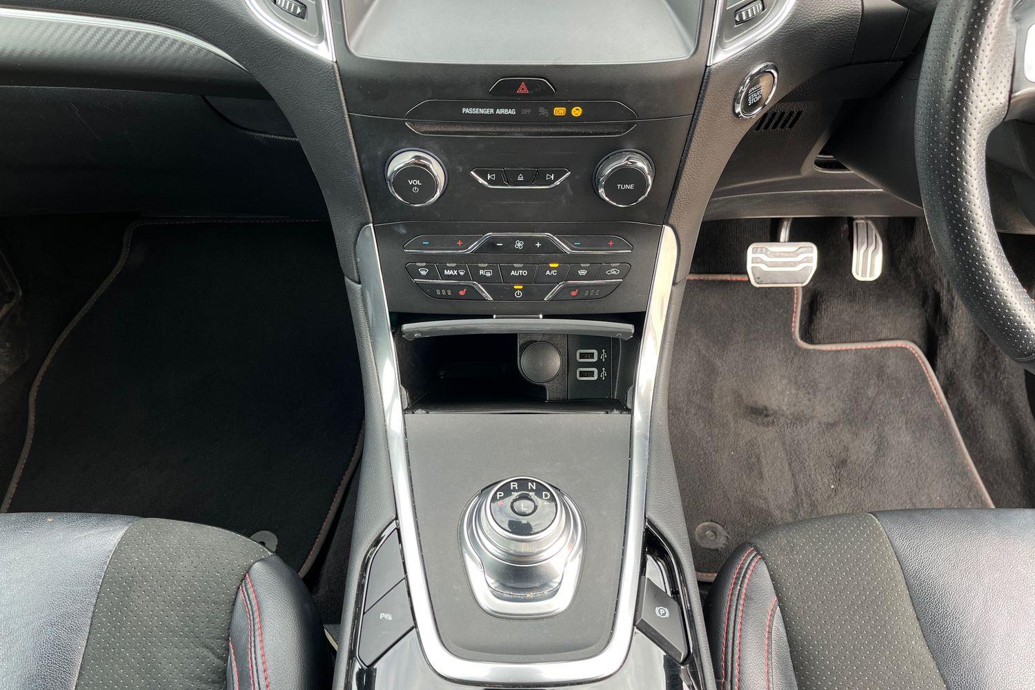 Ford S-Max Photo 34