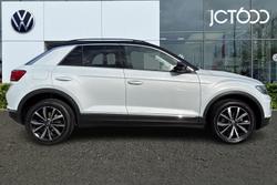 VOLKSWAGEN T-Roc Photo 4