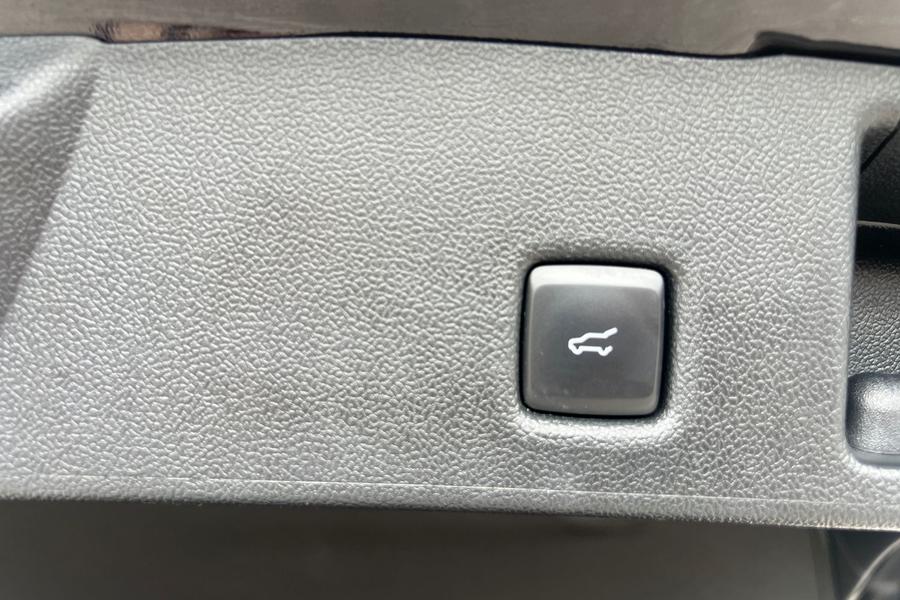 Ford KUGA Photo autoimg-9efccba795e7c2b5332361ede120f8b1d267df68.jpg