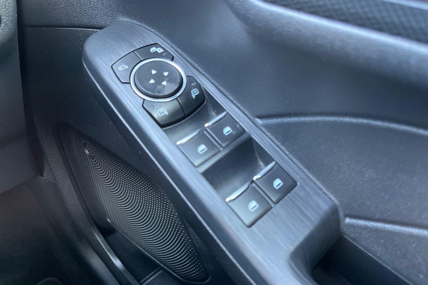 Ford KUGA Photo 15