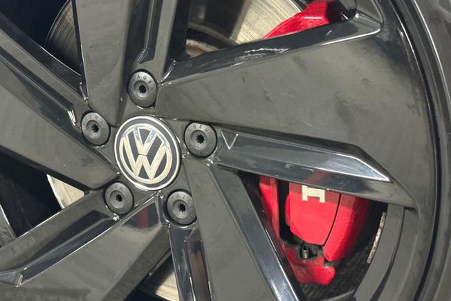 VOLKSWAGEN Golf Photo 33