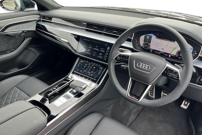 AUDI A8 Photo 6