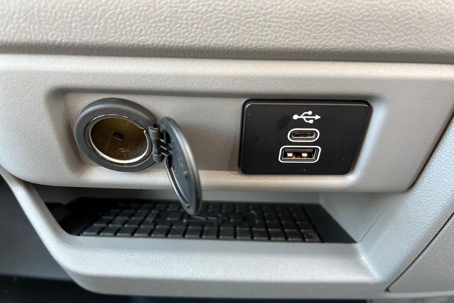 Used FORD E-TRANSIT CUSTOM YA75TXL 29