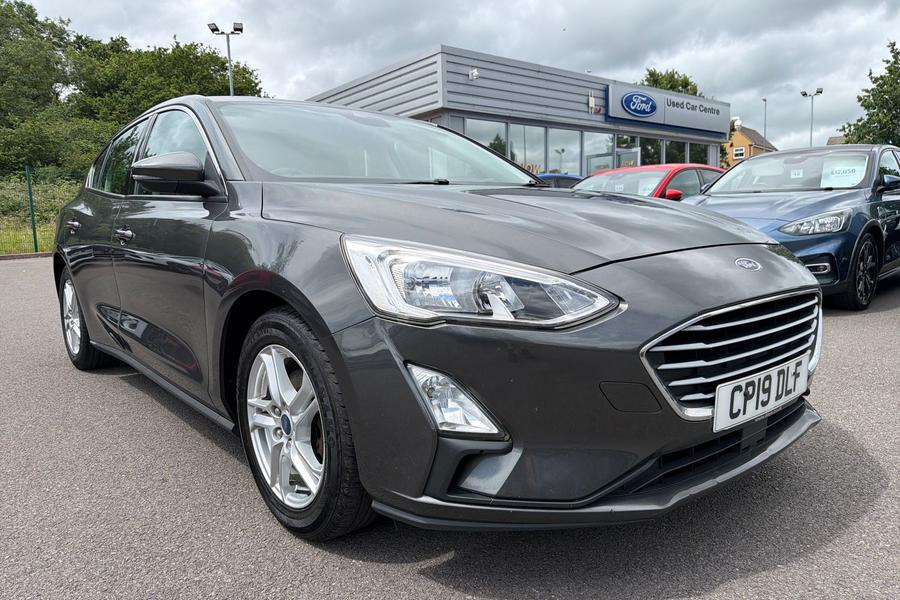 Ford FOCUS Photo autoimg-9f09fd4846a7a26e2cebda1987c5cde6432ad561.jpg
