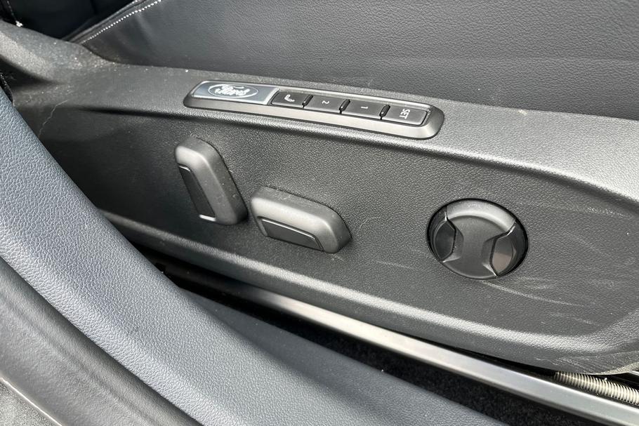 Used Ford Explorer 31