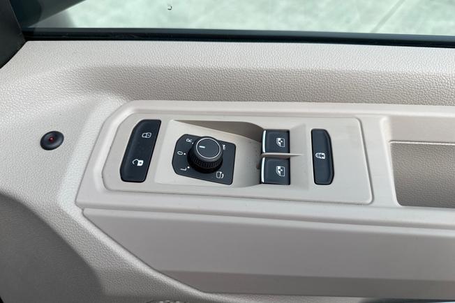 VOLKSWAGEN California Photo 32