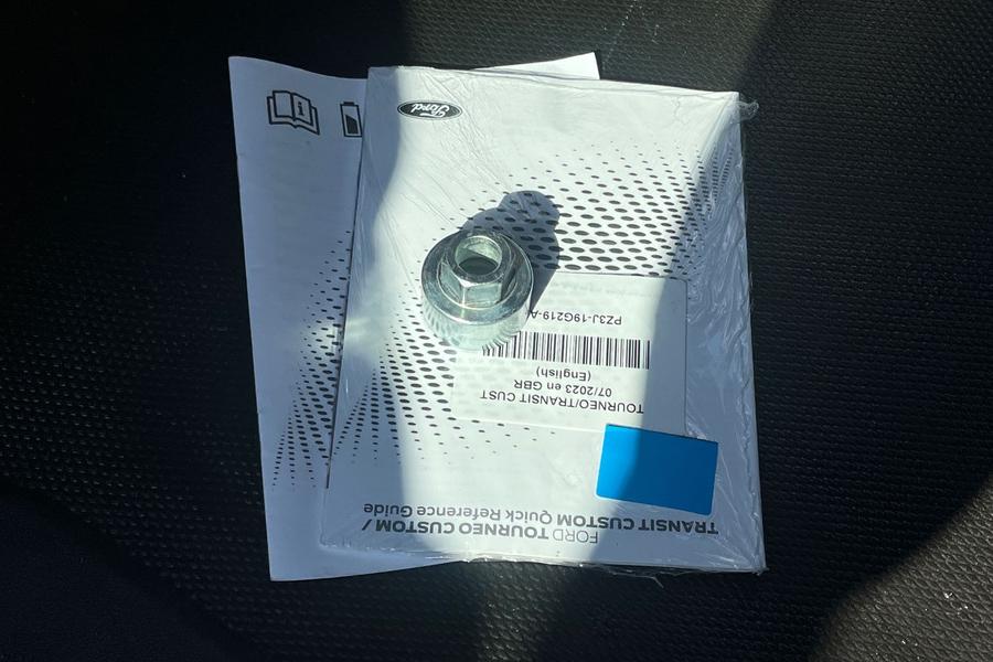 Ford TRANSIT CUSTOM Photo autoimg-9f11e06fc8dec9e525263c38f779669ff75d76ff.jpg