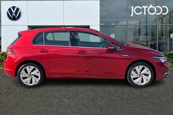 VOLKSWAGEN Golf Photo 4