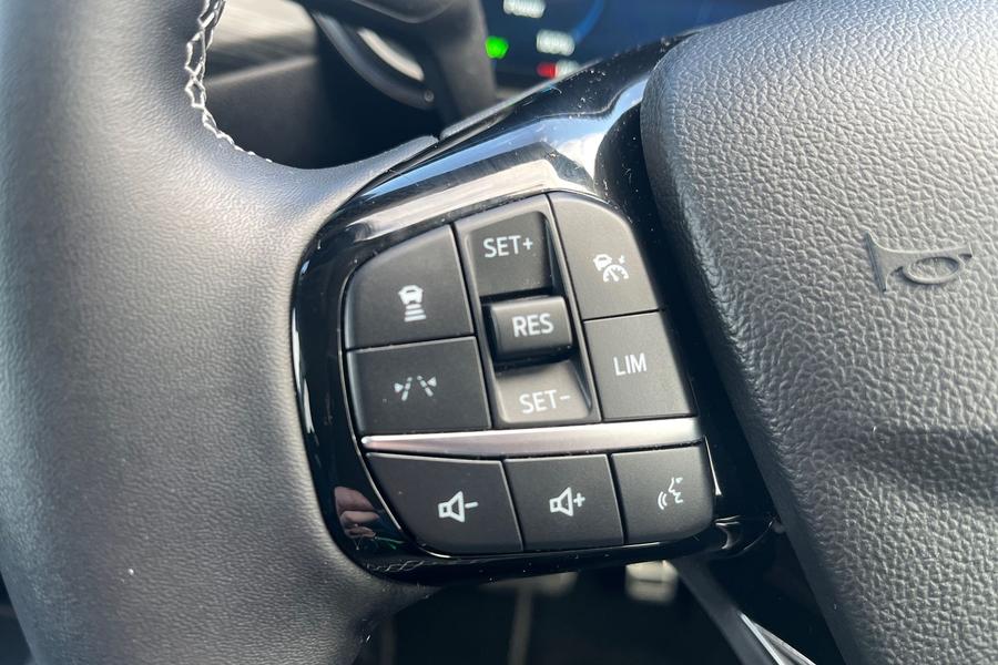 Ford KUGA Photo autoimg-9f14c5c5967b0791f3afe0c858bd7b3d2aa3af93.jpg