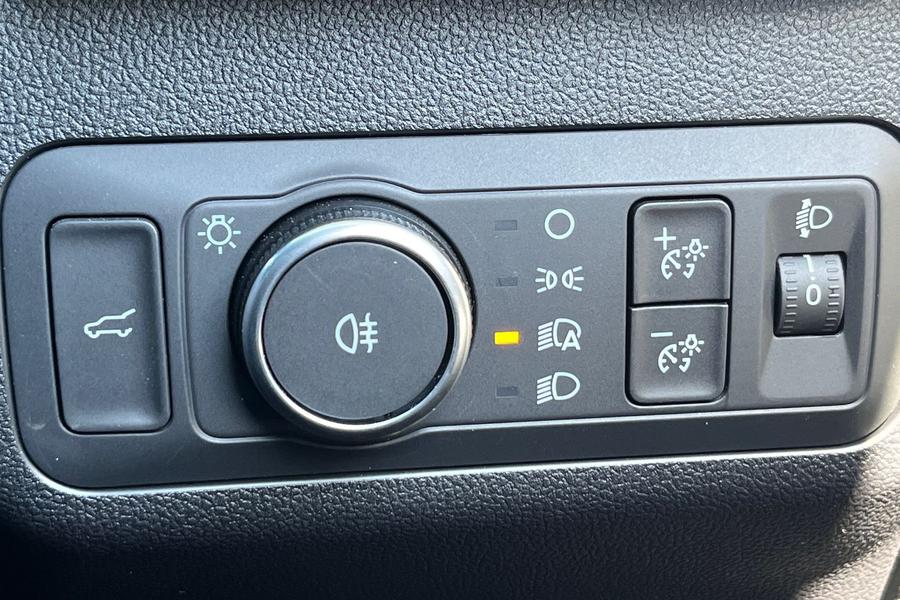 Ford KUGA Photo autoimg-9f1b815cd405413e2a3767e759ce4901b93c7607.jpg