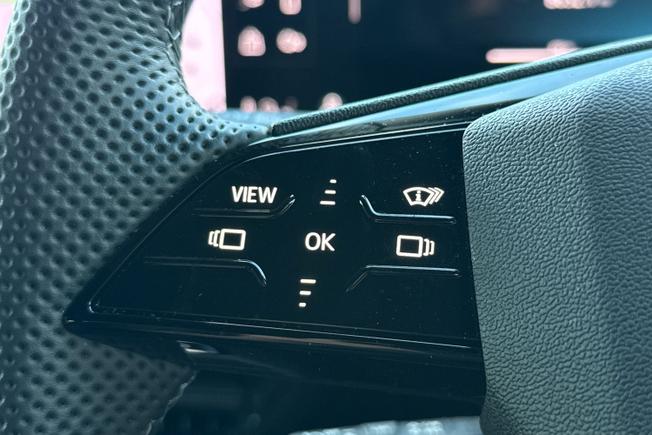 AUDI A6 e-tron Avant Photo 16