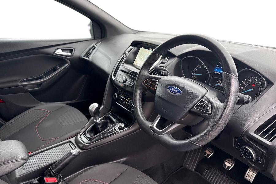 Ford Focus Photo autoimg-9f1dcd0f69c35931667ada86d0b79ceff64fb82a.jpg