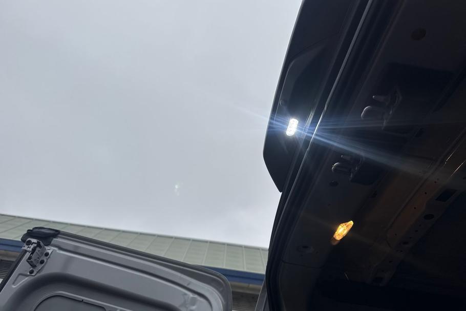 Used Ford E-TRANSIT BJ75HBA 19