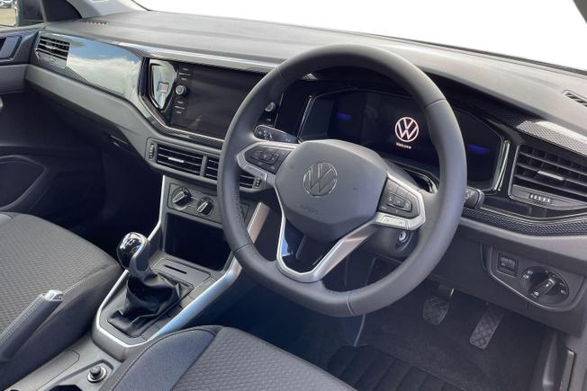 VOLKSWAGEN Polo Photo 6