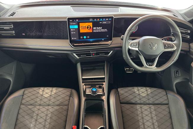 VOLKSWAGEN Tiguan Photo 10