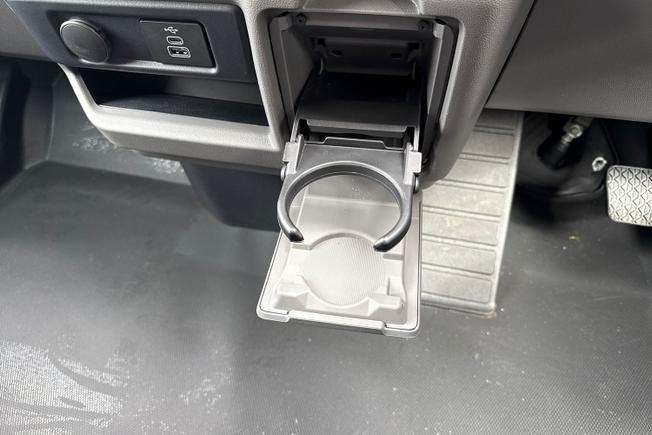 VOLKSWAGEN e-Transporter Photo 31