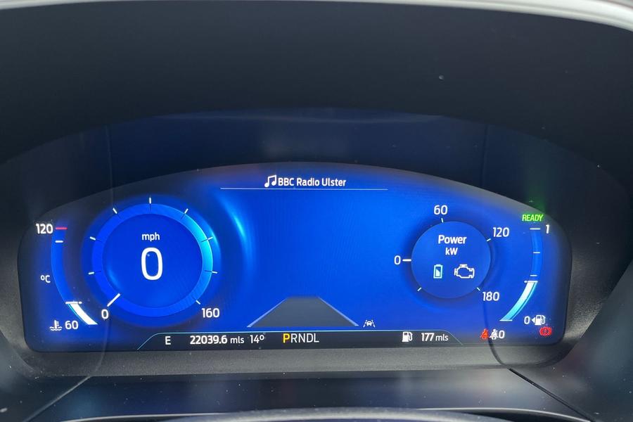 Ford Kuga Photo autoimg-9f2a5683e6426dc20d80a83e6d1fab9a824015c6.jpg