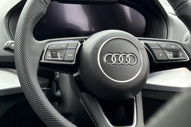 AUDI Q2 Photo 42