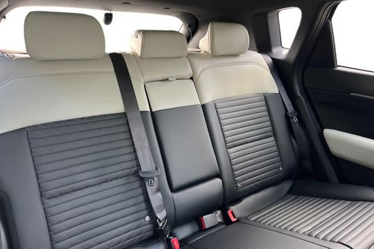 Kia EV4 Photo autoimg-9f2f87b0788b1164ac24a592211b48be3e820e25.jpg