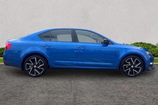 Skoda Octavia Photo autoimg-9f30bd729cd73393ed8f910de0b8e5bf25c8c6be.jpg
