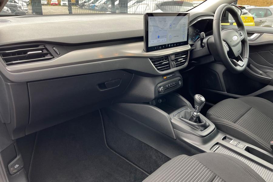Ford FOCUS Photo autoimg-9f31407f583bc610f7d4eaa59c00b552d818c956.jpg