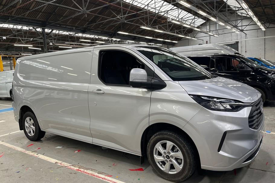 Used Ford TRANSIT CUSTOM WO25UHP 25