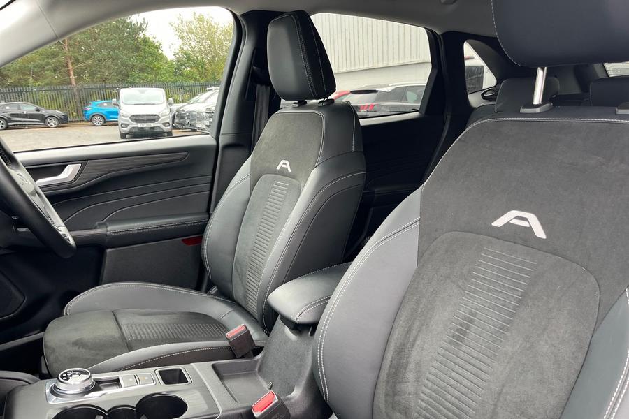 Ford KUGA Photo autoimg-9f3fd7e38831eed136fe32d219d2671d5480f0ba.jpg