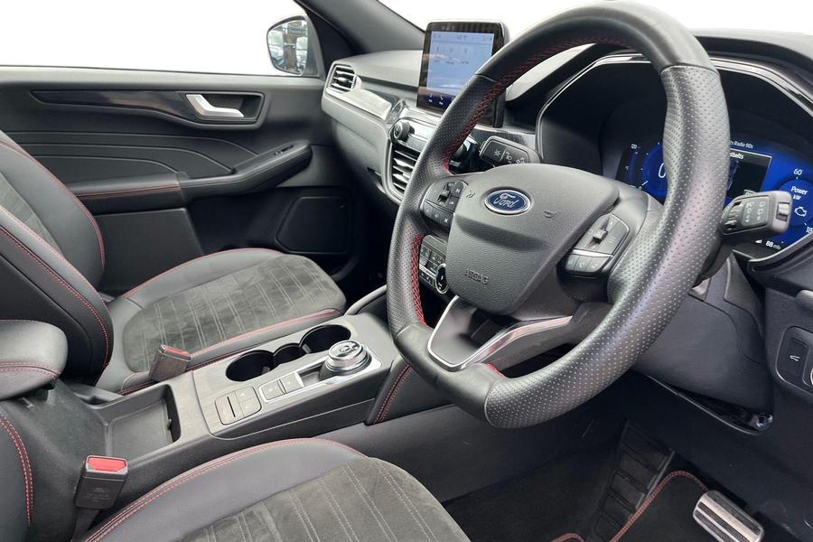 Ford Kuga Photo autoimg-9f44141279e6a8d44a5d89d14d70e63351507473.jpg