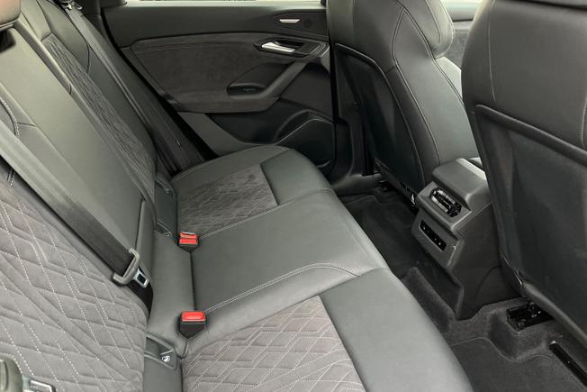 Audi Q6 E-Tron Photo 44