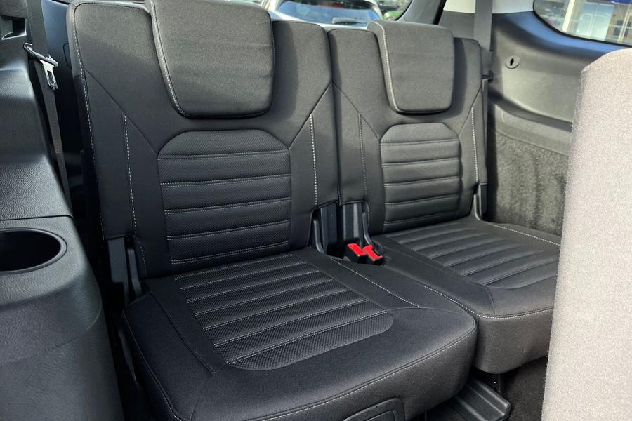 Ford GALAXY Photo autoimg-9f47cbca42b276103435c8e8e8a9c40ccfd755dc.jpg