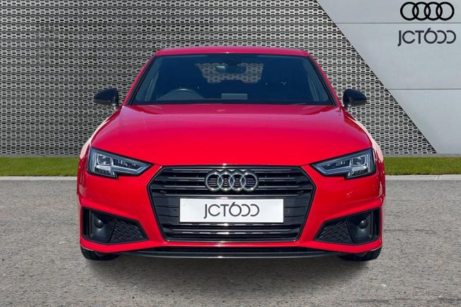 AUDI A4 Photo 8