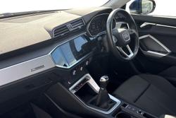 AUDI Q3 Photo 2