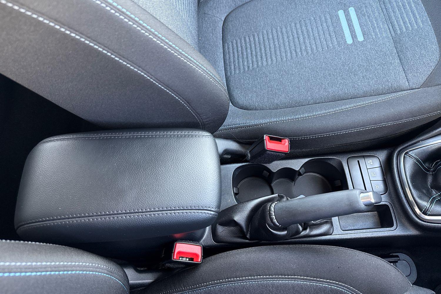 Ford Fiesta Photo 33