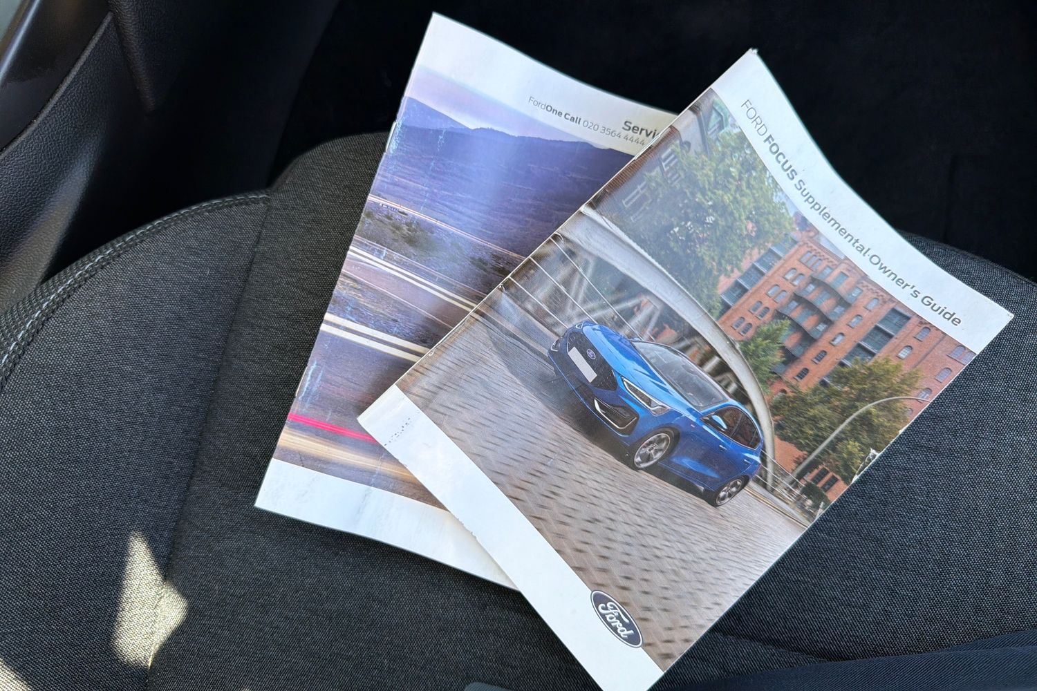 Ford FOCUS Photo 30