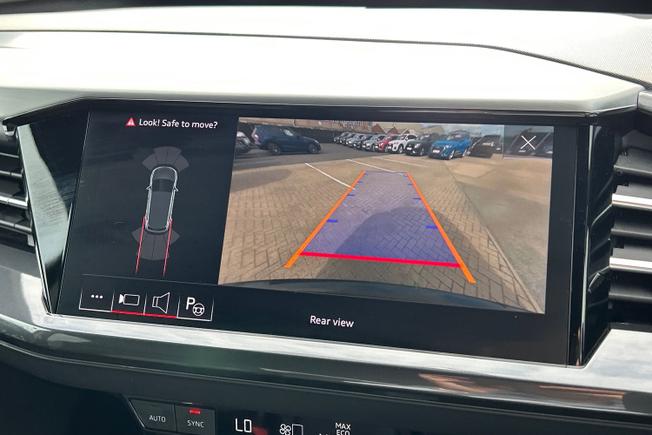 Audi Q4 E-Tron Photo 47