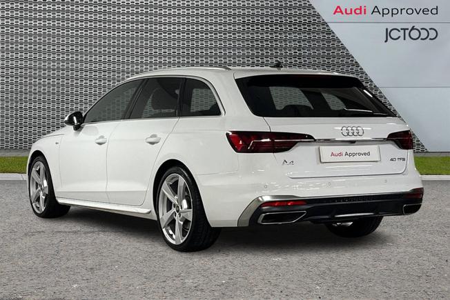 AUDI A4 Avant Photo 3