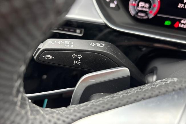Audi A8 Photo 23