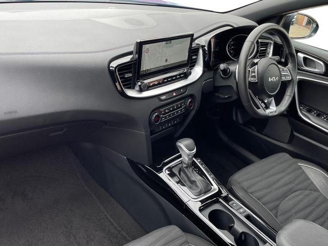 KIA Xceed Photo 2