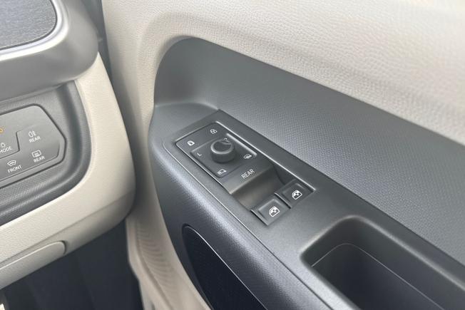 VOLKSWAGEN Id. Buzz Photo 33