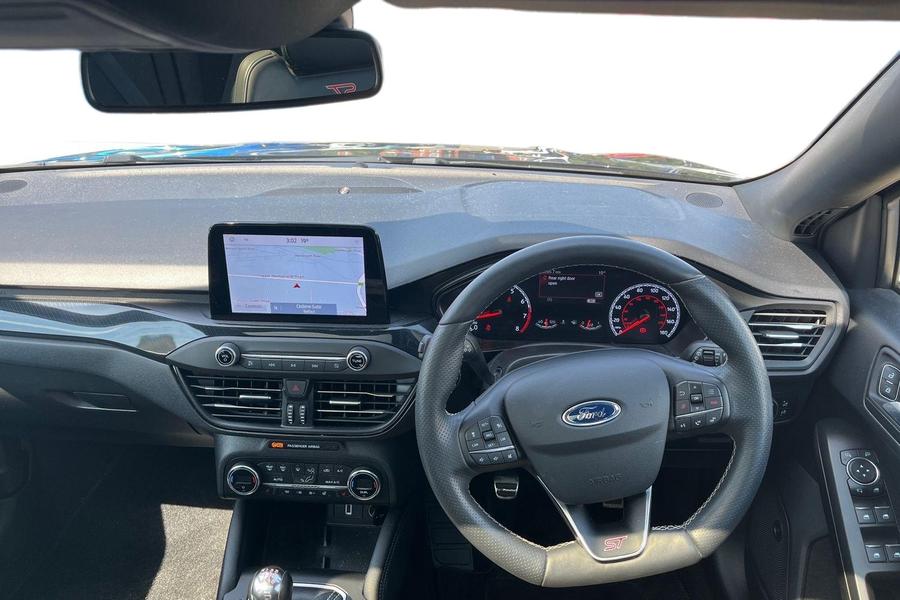 Ford FOCUS Photo autoimg-9f5fa50b4ea999b3ba0ff357934b5a1f90fb0eb3.jpg