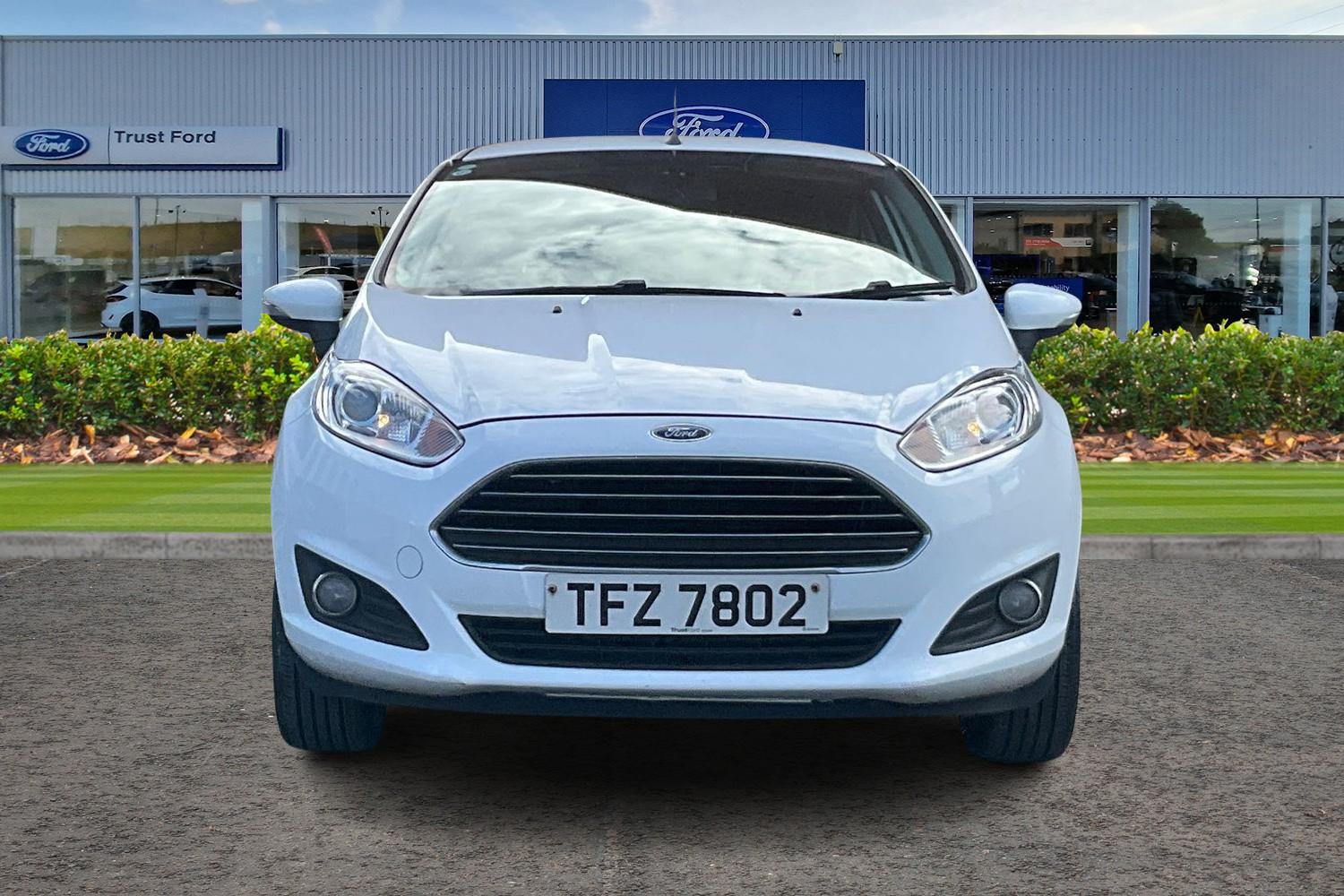 Ford FIESTA Photo 5